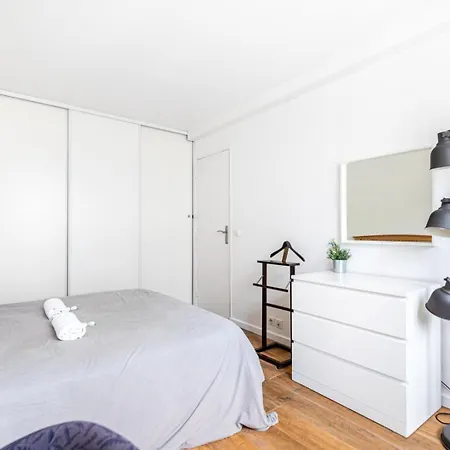 Apartment Guestready - Delightful Near Bastille Market